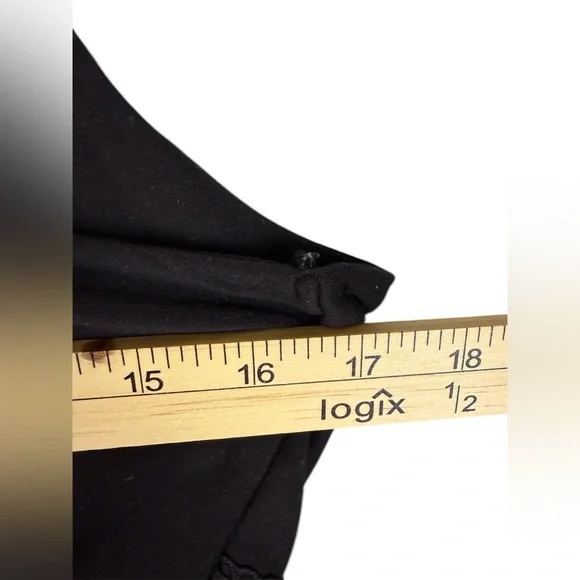 Mudd black halter top crochet detail size XL preowned festival boho - Picture 4 of 6